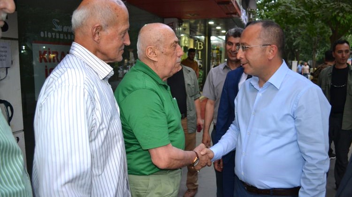 Vali Atik\'ten Esnaf ve Vatandaşlara Ziyaret