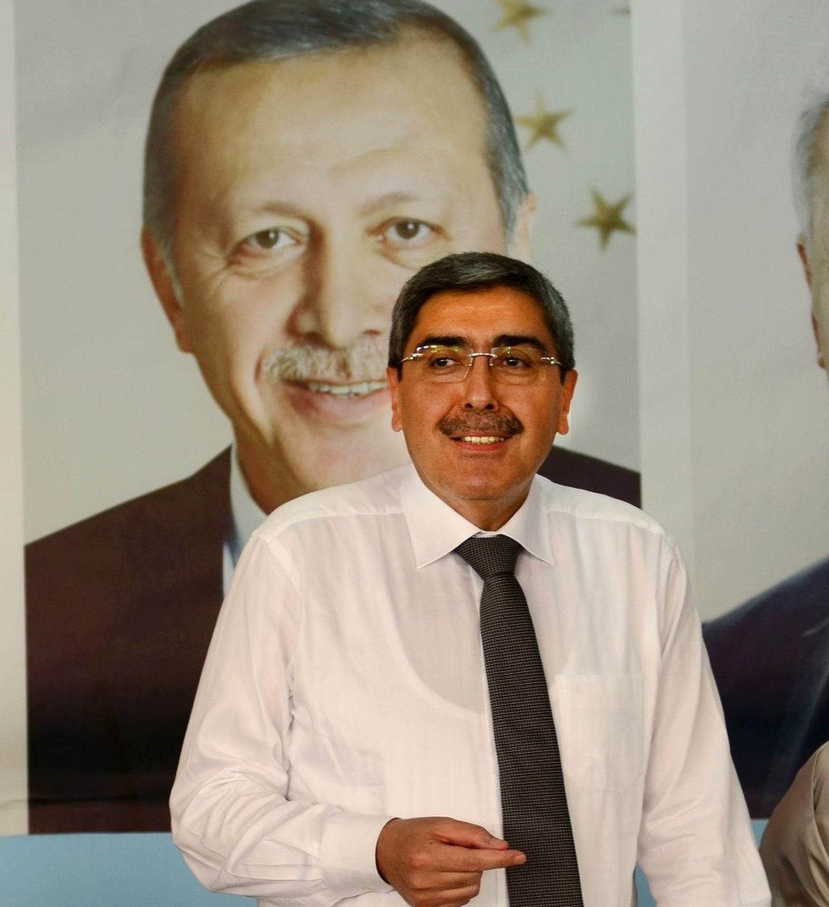AK Parti\'nin 16. Yıl Sevinci
