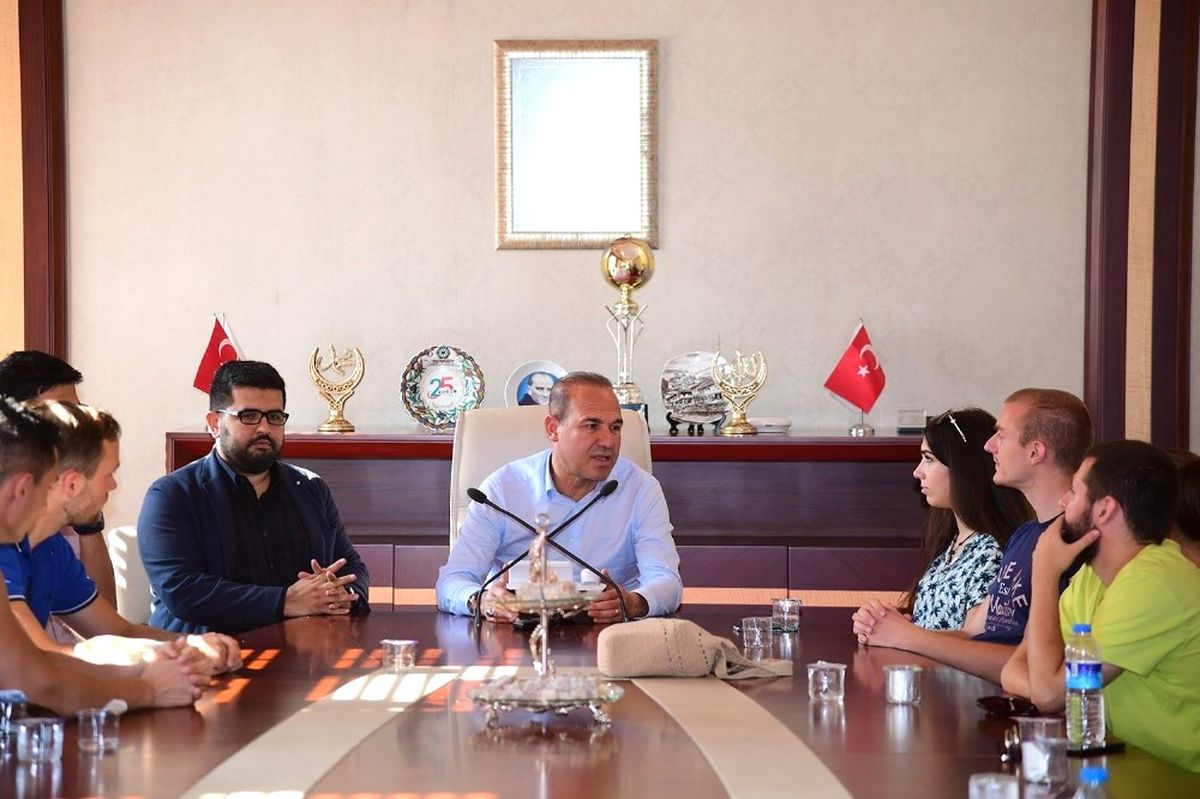 Başkan Sözlü: "Avrupa Sınıfta Kaldı"