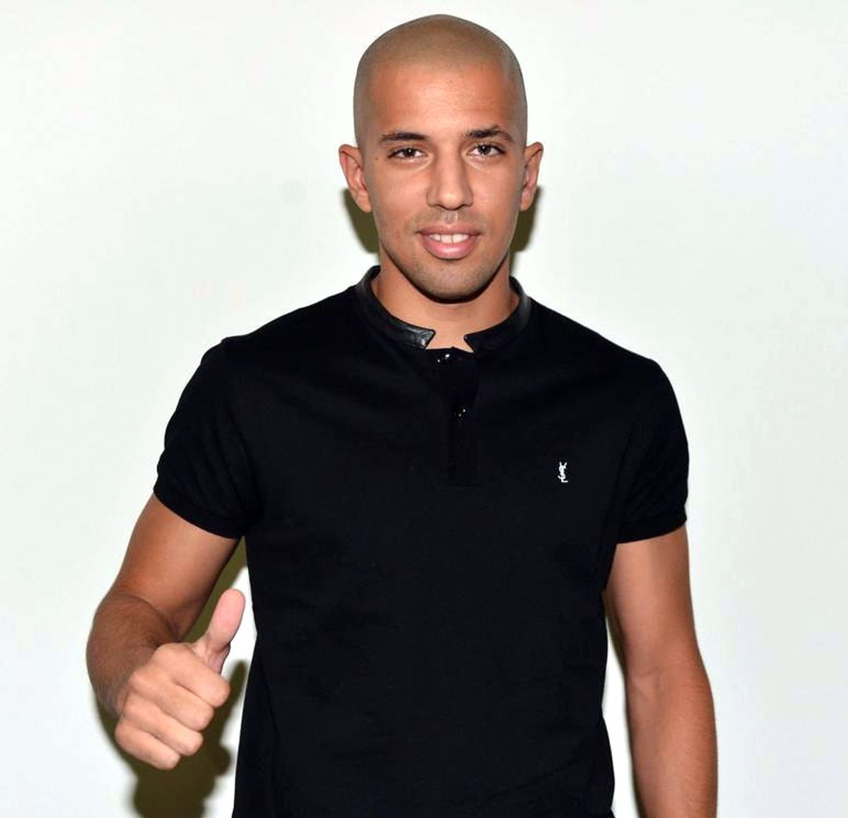 Feghouli, İstanbul\'a Geldi
