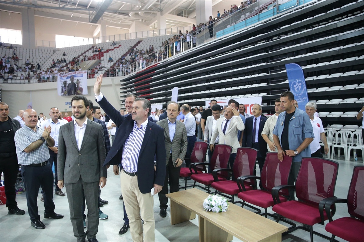 Gençlik ve Spor Bakanı Bak Açıklaması