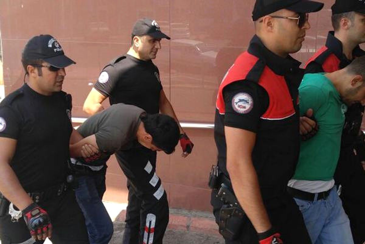 Kahramanmaraş\'ta Araçtan Telefon Hırsızlığına 2 Gözaltı