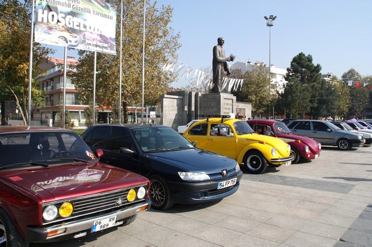 Otomobil Tutkunları Buluştu