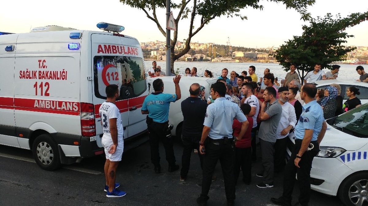 Serinlemek İçin Girdiği Denizde Boğulmaktan Son Anda Kurtuldu