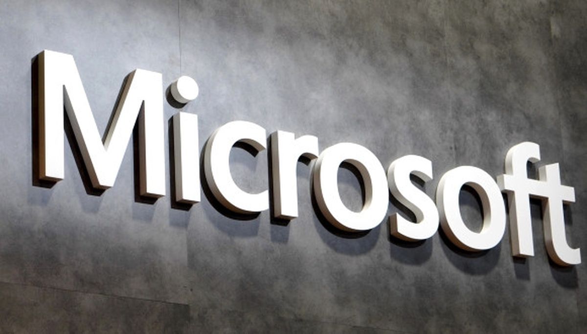 Surface Phone Patent Başvurusunda Gözüktü!