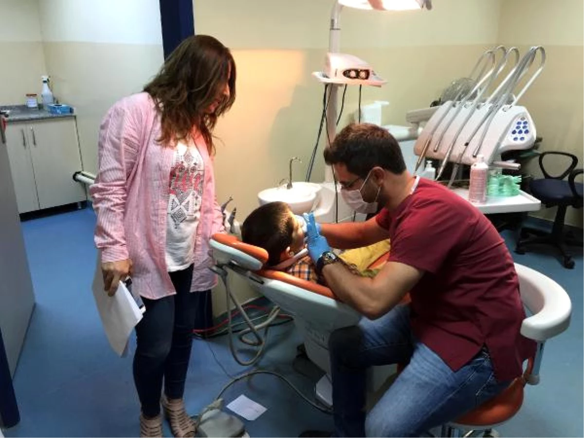 Suriyeli Çocuklara Genel Sağlık ve Diş Taraması