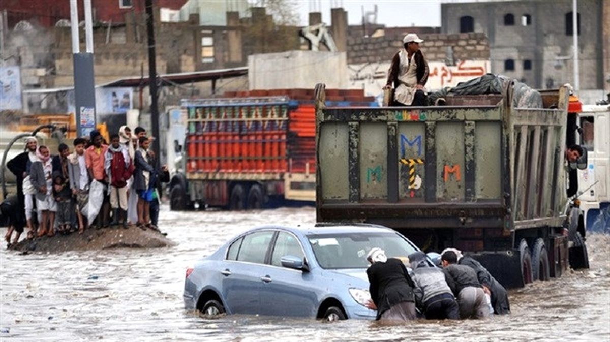 Yemen\'de Sel