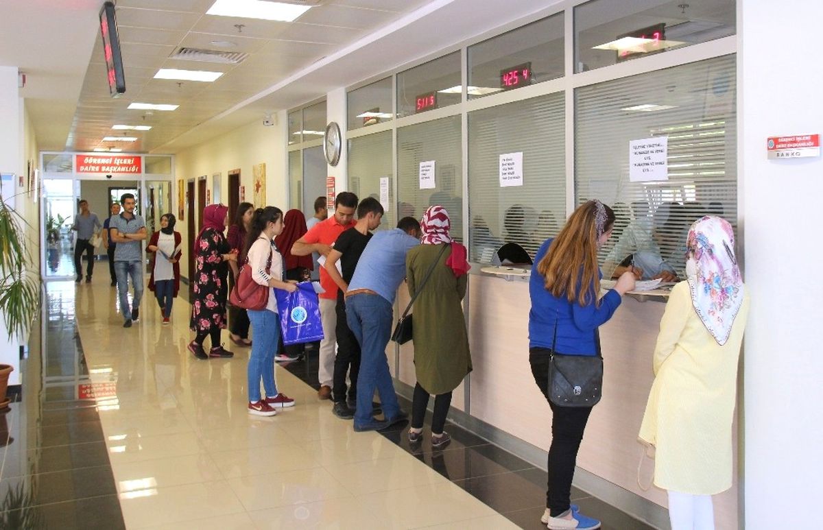 7 Aralık Üniversitesine Öğrenci Kayıtları Başladı