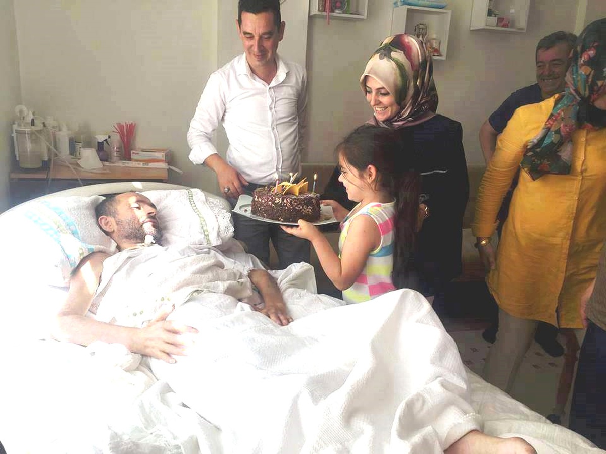 Alo Evlat Hattı\'ndan Sürpriz Doğum Günü