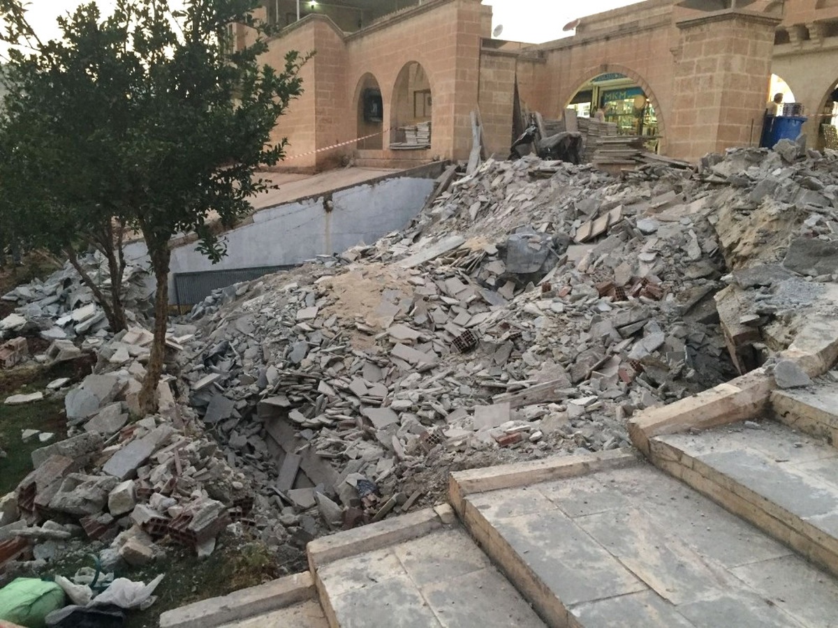 Balıklıgöl\'de Çalışma Sırasında Tünelde Göçük Meydana Geldi