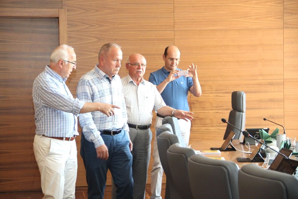 Başkan Hiçyılmaz, Nevşehir Ticaret Borsası Heyetini Konuk Etti