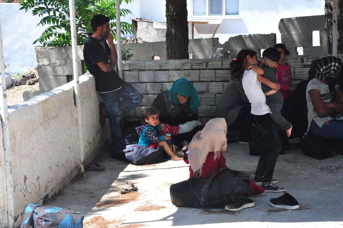 Çanakkale\'de 44 Mülteci Yakalandı