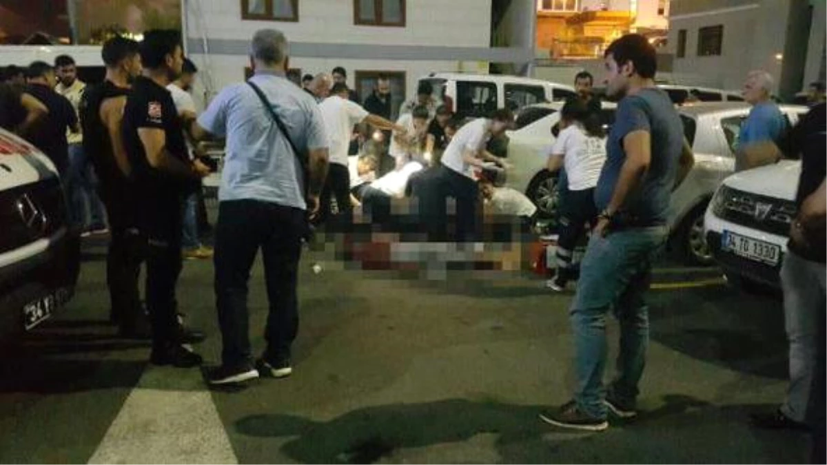 Dha İstanbul - Emniyetin İçinde Polise Bıçaklı Saldırı Deaş\'lı Öldürülürken Polis Memuru Hastanede...