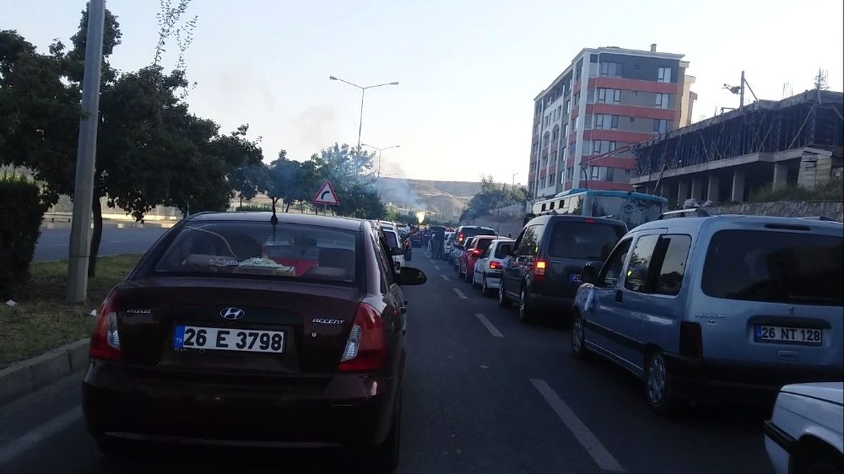 Düğün Konvoyu \'Bu Kadarına da Pes\' Dedirtti