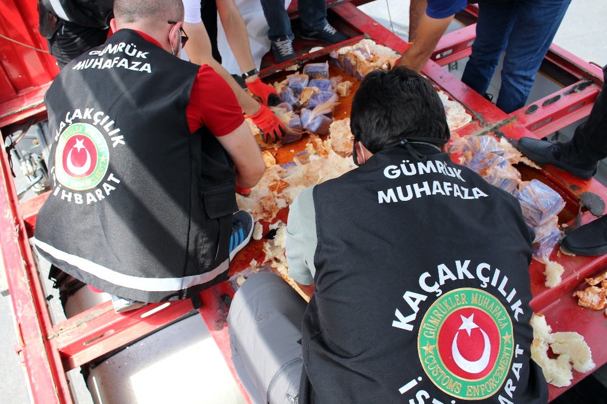 İran\'dan Gelen Tırda Ele Geçirildi: Tam 80 Kilo!