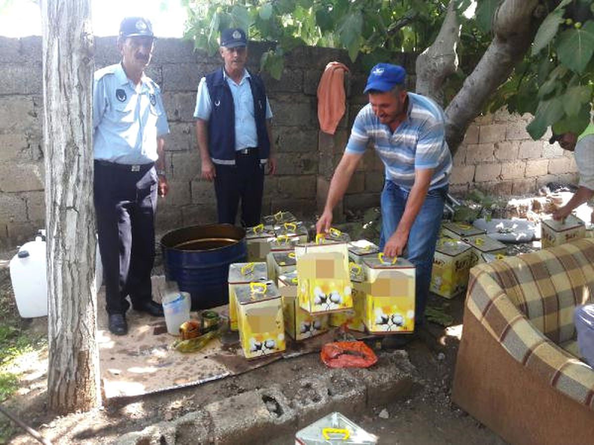 İslahiye\'de 90 Kilo Sahte Zeytinyağı Ele Geçirildi