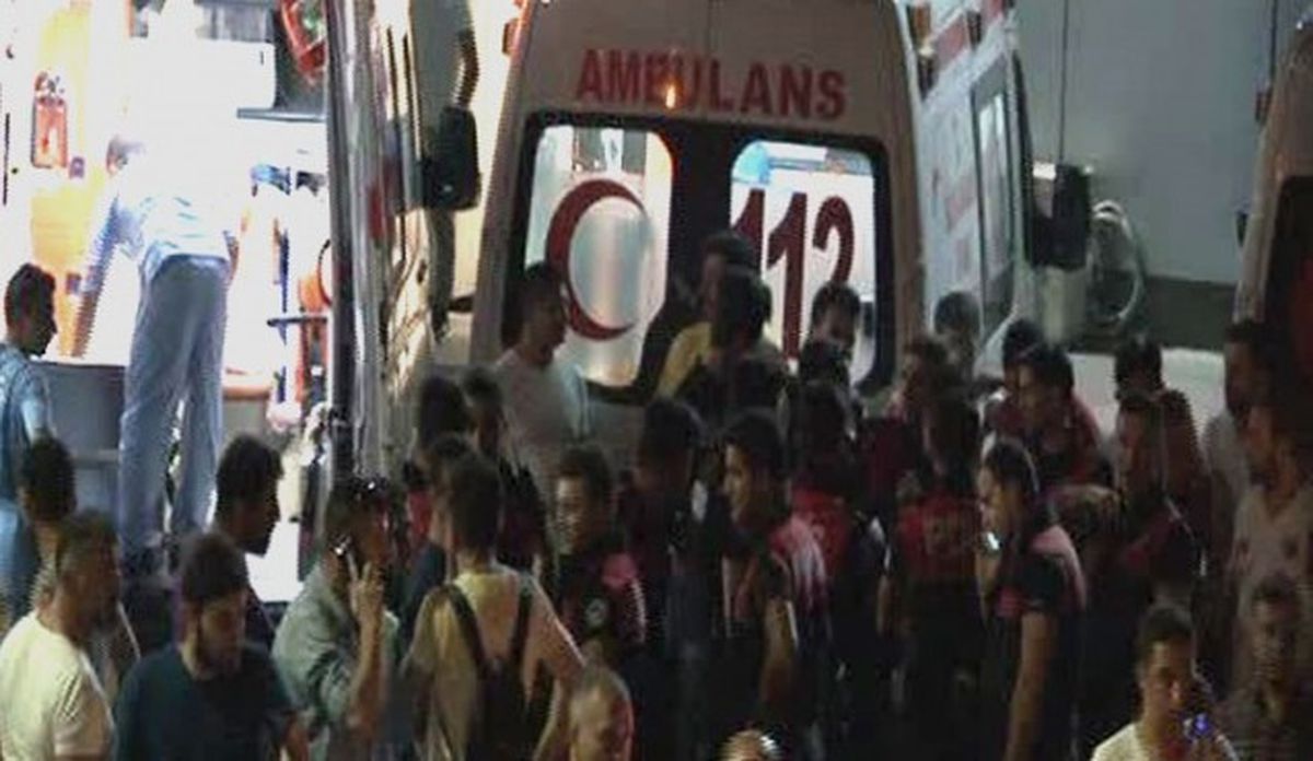 İstanbul\'da Polise Saldırı: 1 Şehit