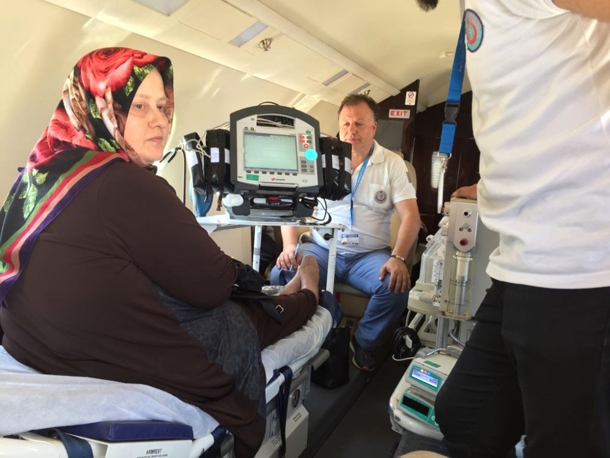 Kalp Cihazı Alarm Verdi, Ambulans Uçakla Ankara\'ya Gönderildi