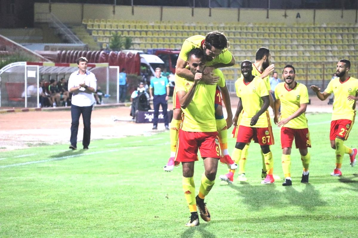 Khalid Boutaib\'den Süper Lig\'e Gollü Başlangıç