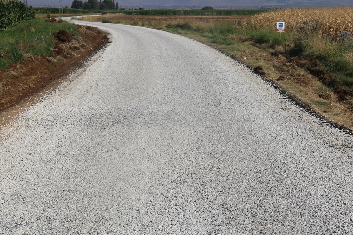 Kırıkhan İlçesinin Mahalle Yolları İyileştiriliyor