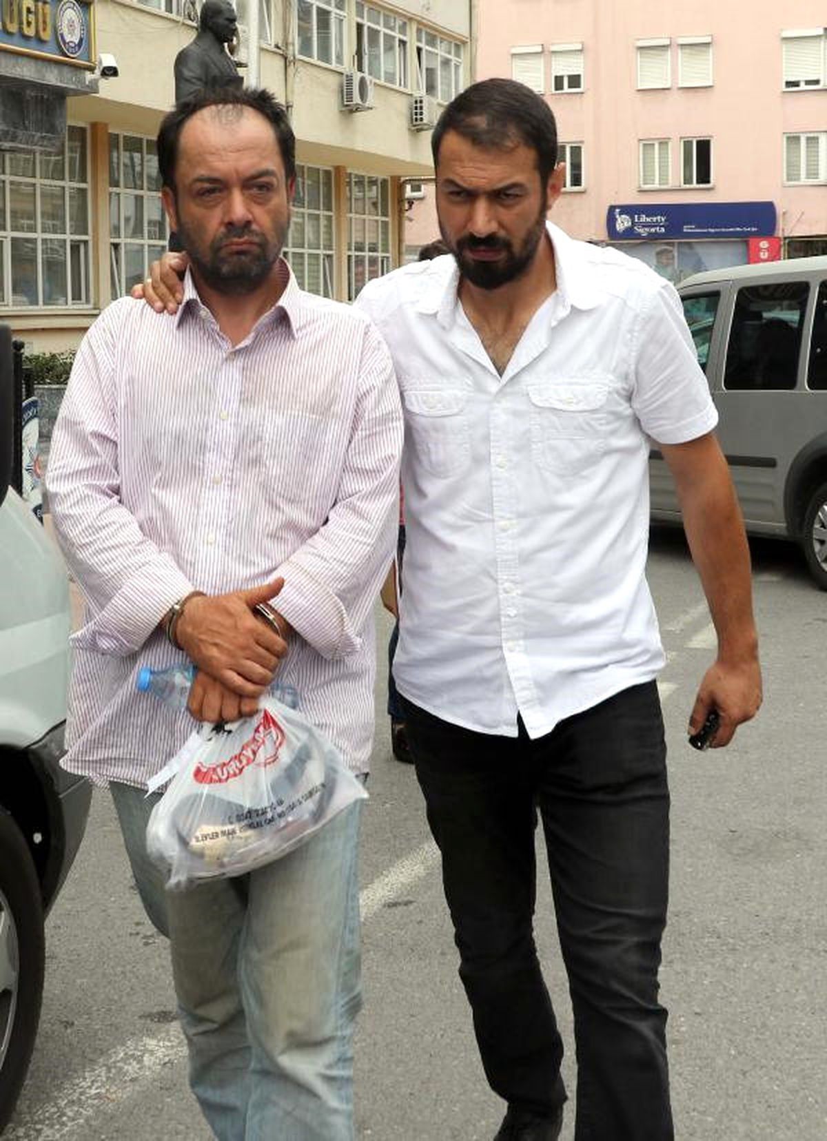 Kokain ve Afyon Sakızı ile Yakalandı