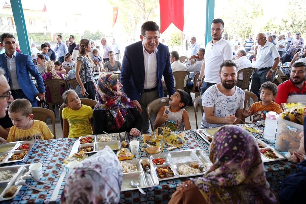 Saruhan Kapalı Pazar Yeri Hizmete Açıldı