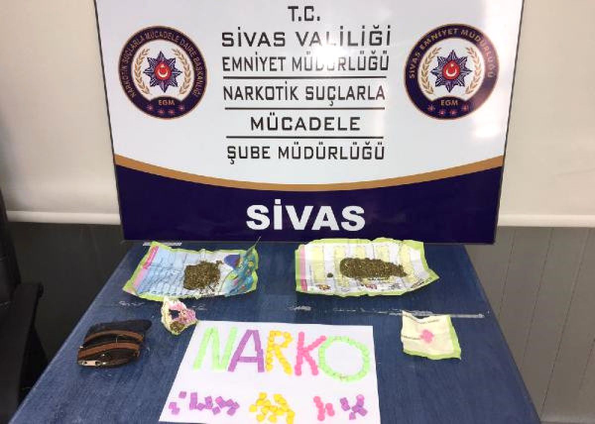 Sivas\'ta Uyuşturucu Operasyonunda 3 Gözaltı