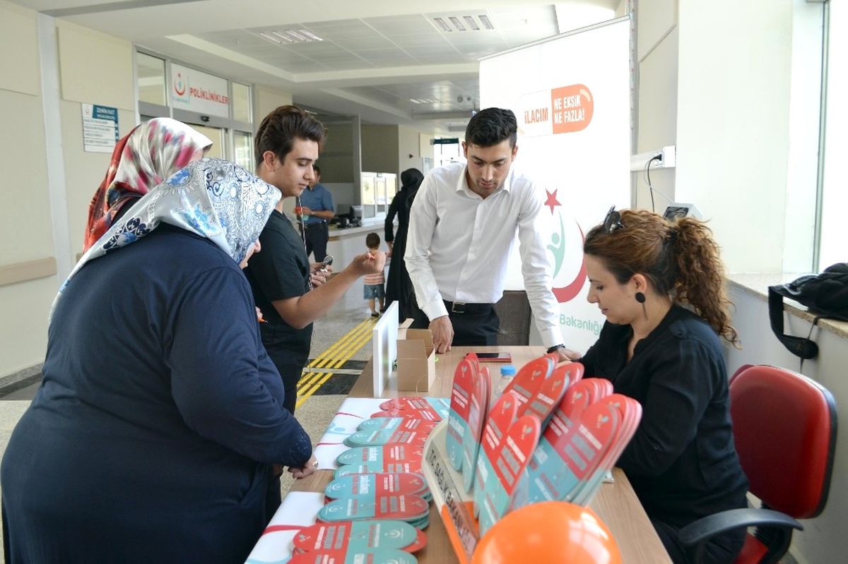 Sorgun\'da Akılcı İlaç Kullanımı Standı Açıldı