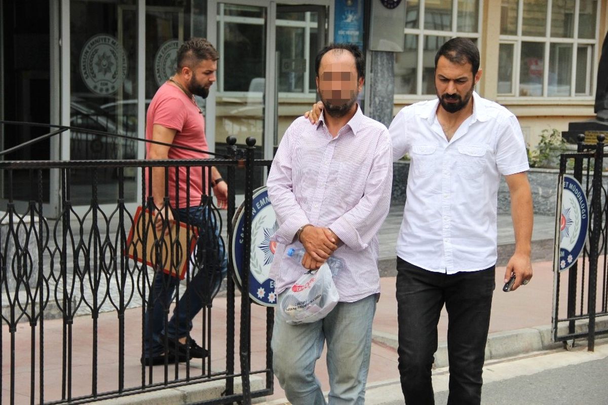 Şüpheli Şahsın Üzerinden Kokain ve Afyon Sakızı Çıktı
