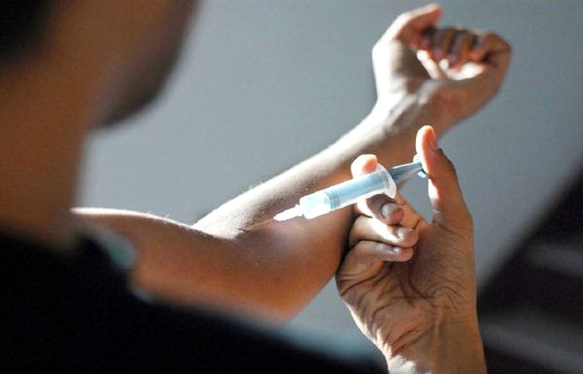 Uyuşturucu Almak İçin Hem Babasını Soydu Hem de Kurşunladı
