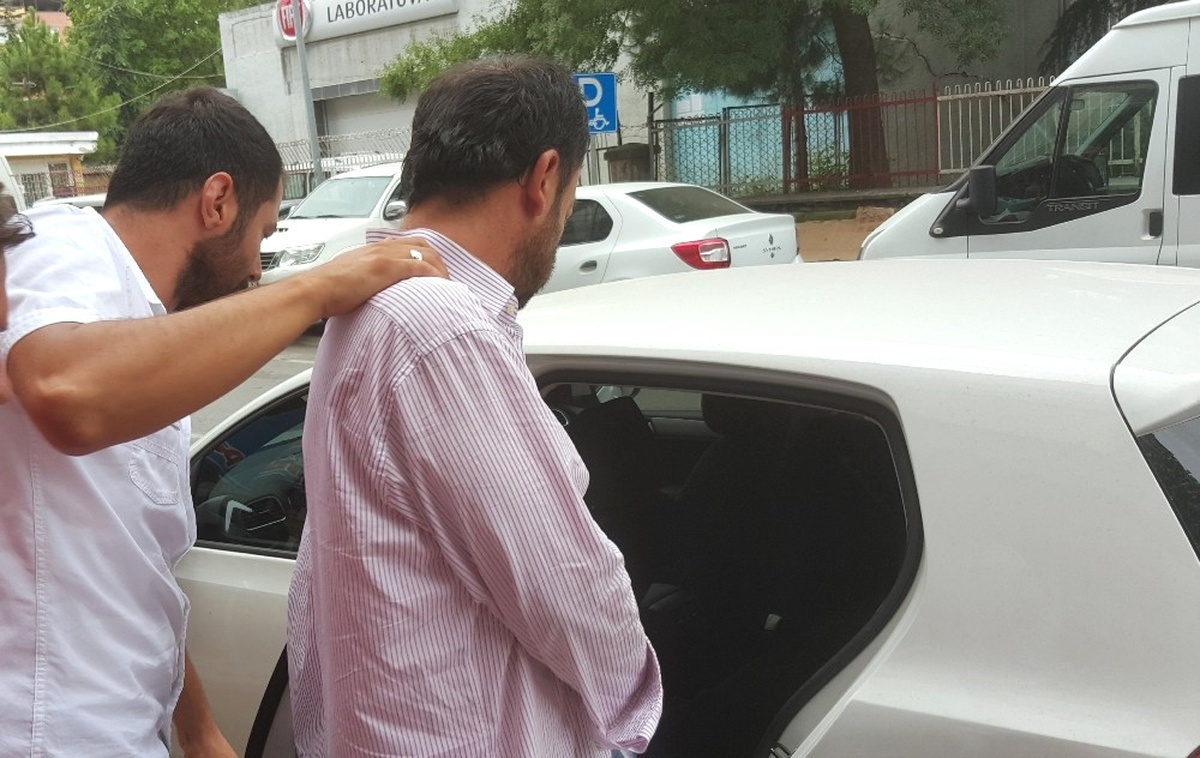 Üzerinden Kokain ve Afyon Sakızı Çıkan Şahıs Tutuklandı