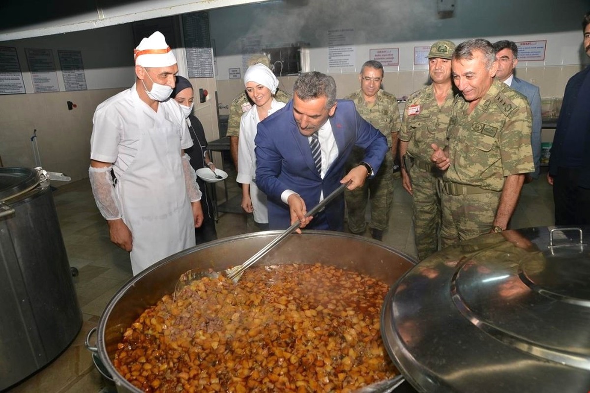Vali Kaymak: "Askerlerimizin Sağlığı ve Güvenliği Bizim İçin Çok Önemli"