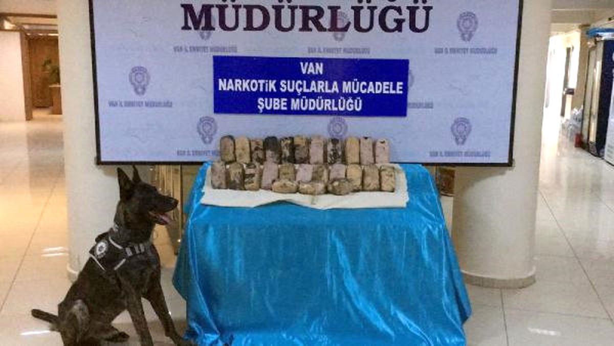 Van\'da 13 Kilo Eroin Ele Geçirildi