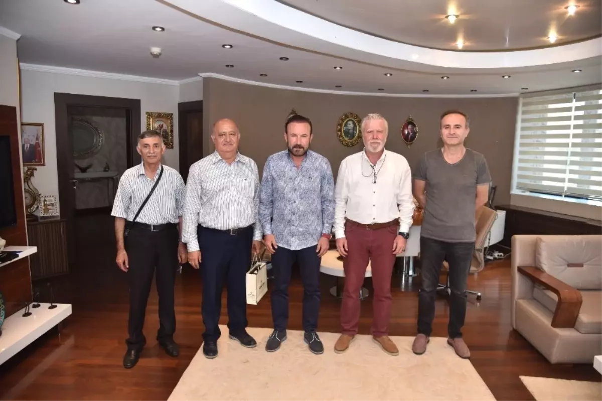 Yahya Kaptan Yönetimi\'nden Başkan Doğan\'a Ziyaret