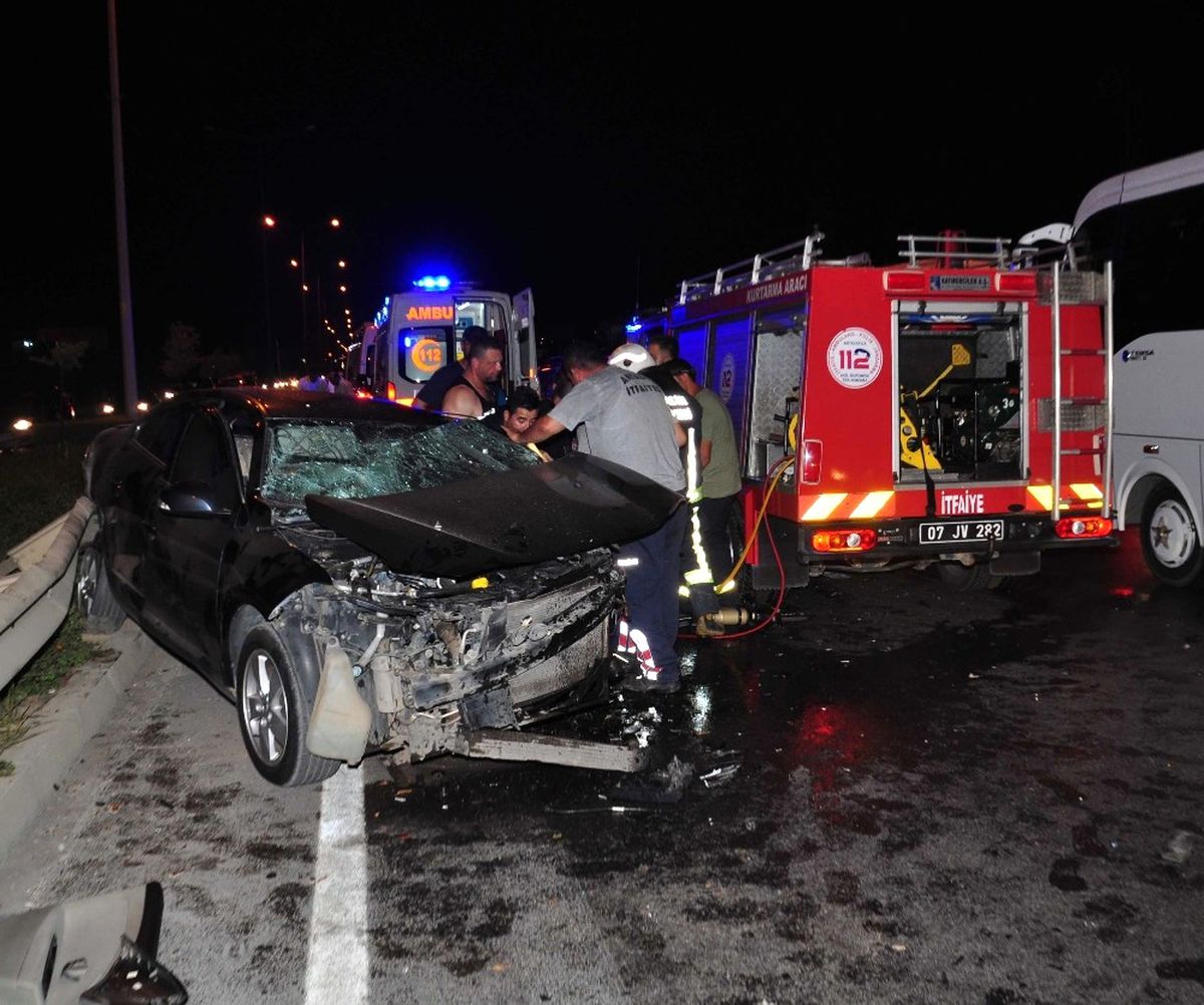 Yolu Uzatmamak İçin Girdiği Ters Yönde Hayatını Kaybetti