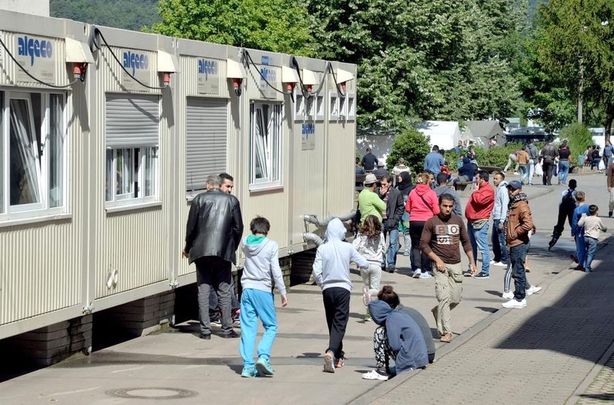 Almanya\'da, Mülteciler Apartman Dairelerinde Yaşamaya Başladı