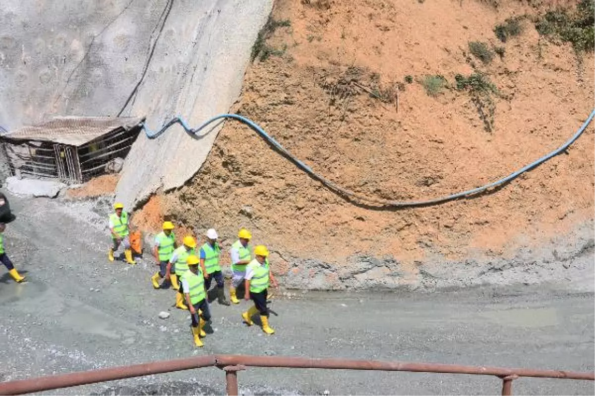 Bolu\'ya Tünelle Getirilecek Kaynak Suyu Projesinde Sona Doğru