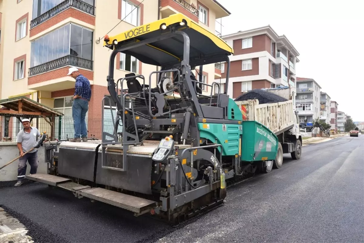 Dikilitaş Caddesi Asfalt Yenileme Çalışmaları Başladı