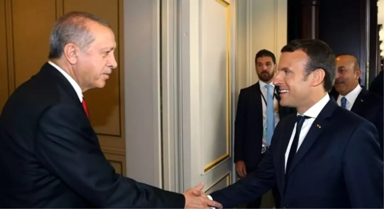 Erdoğan, Macron ile Telefonda Görüştü