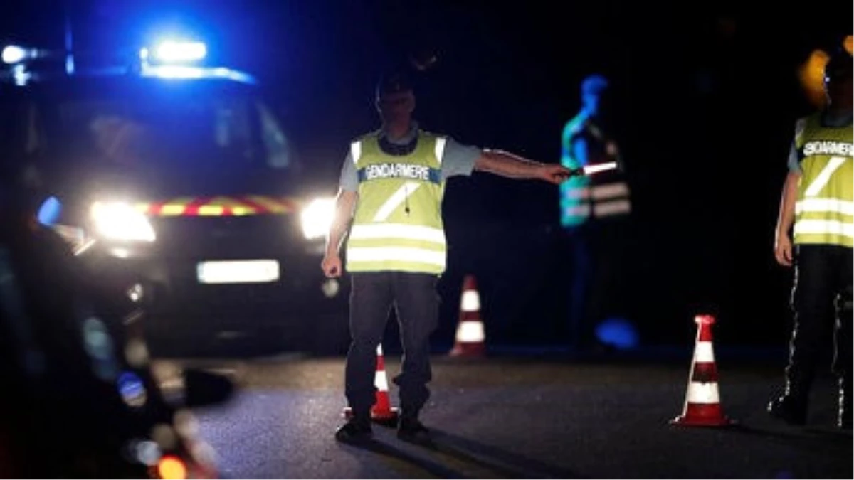Fransa\'da Araçla Saldırı: 1 Ölü, 5 Ağır Yaralı