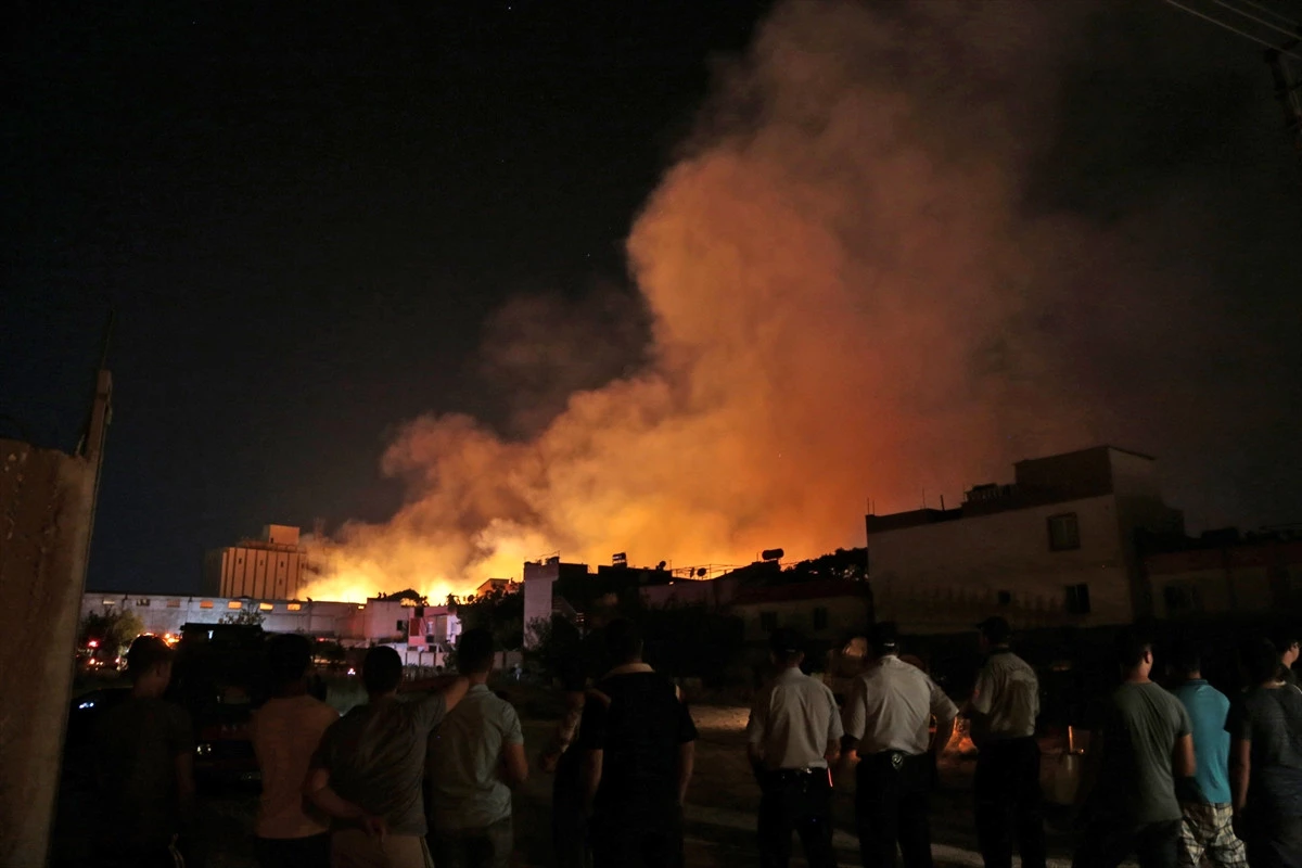 Gaziantep\'teki Fabrika Yangını Kontrol Altında