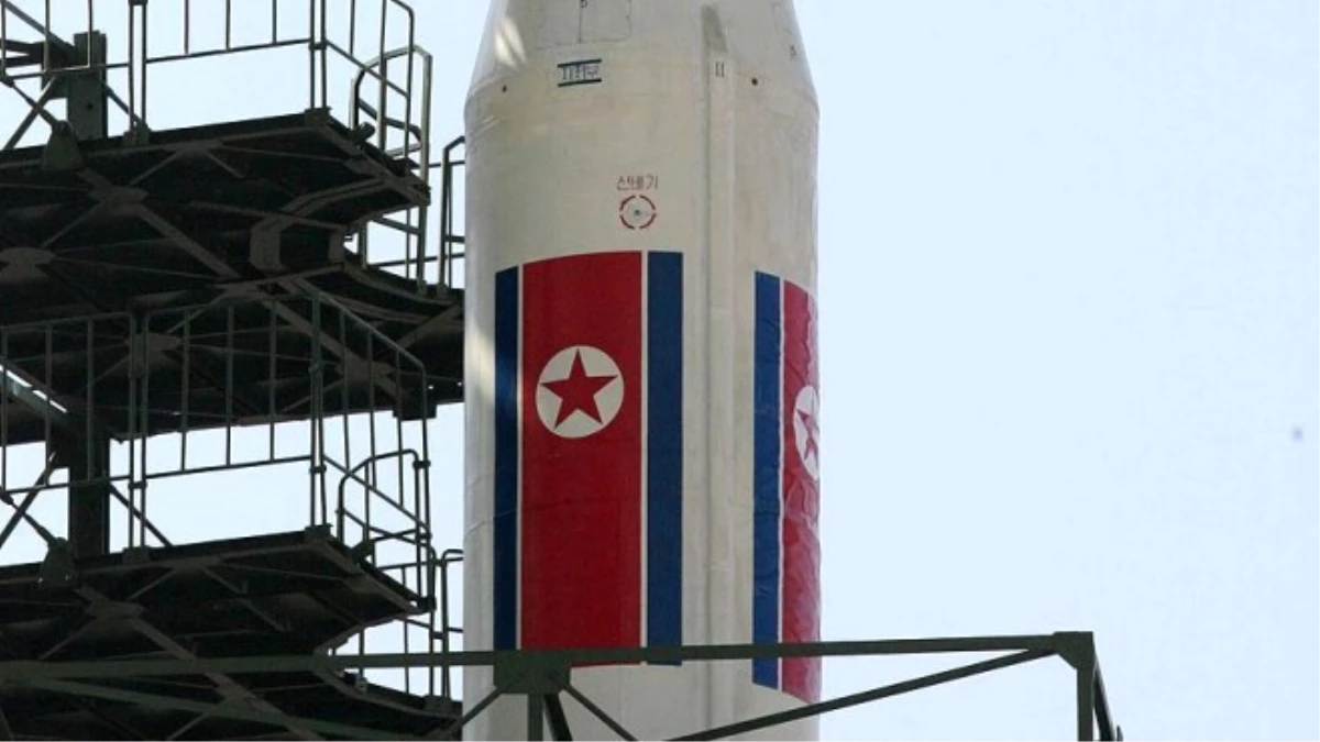 Kuzey Kore, Guam\'a Füze Fırlatma Planını Erteledi