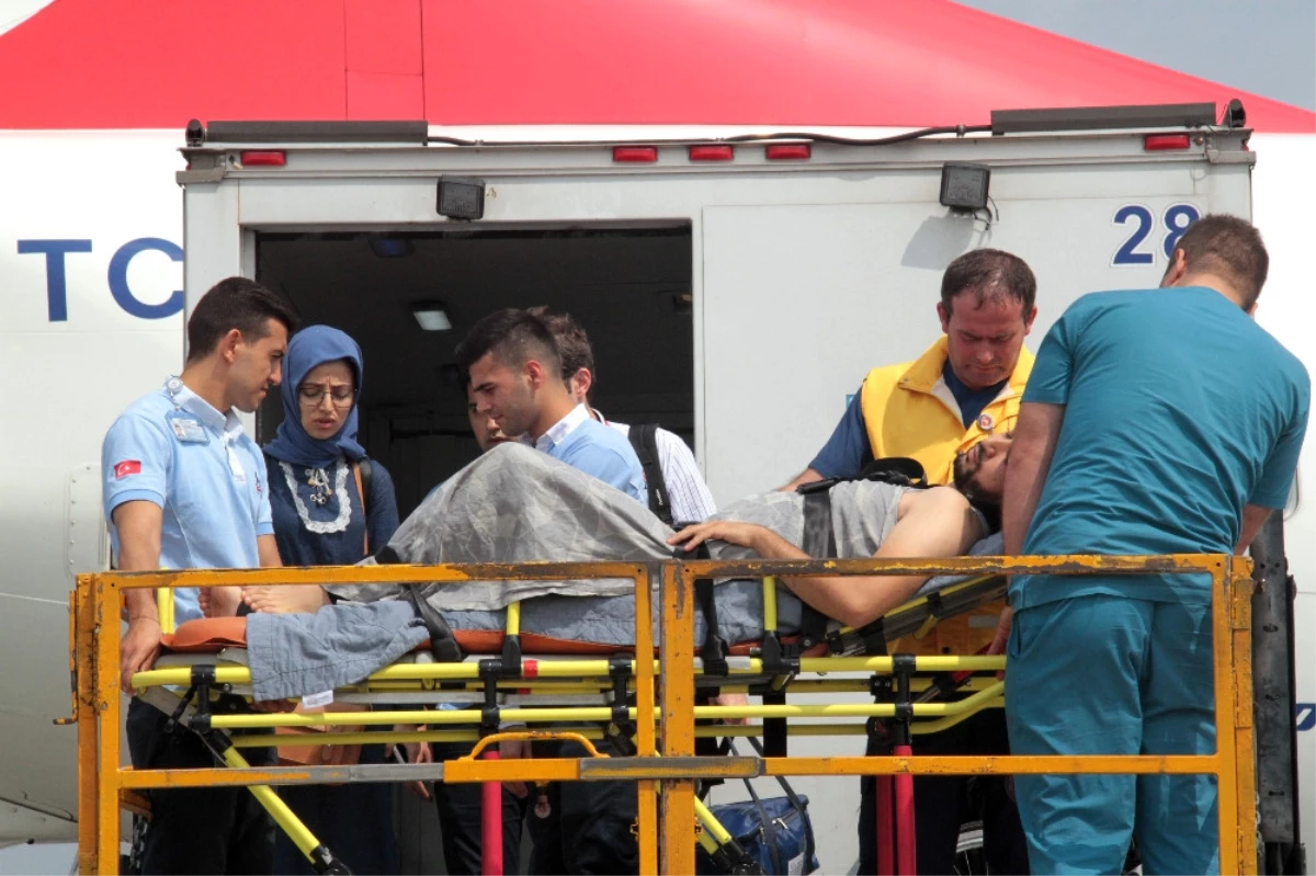 Terör Saldırısında Yaralanan THY Personeli Türkiye\'ye Getirildi