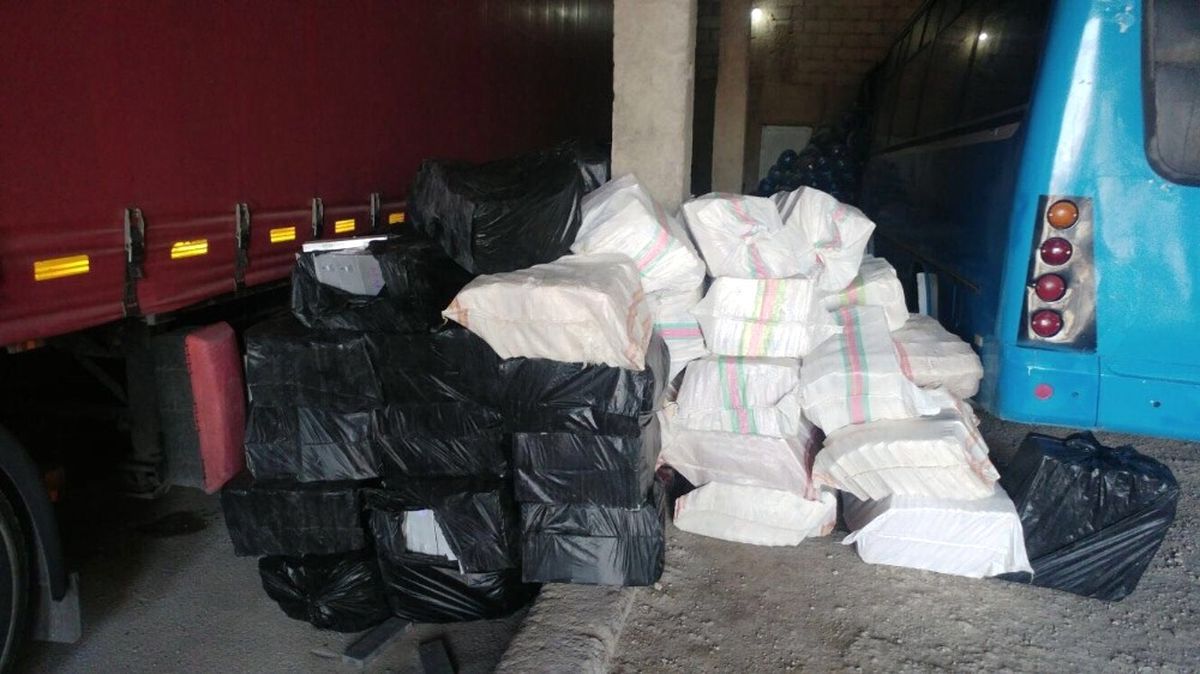 Van\'da 91 Bin 500 Paket Kaçak Sigara Ele Geçirildi