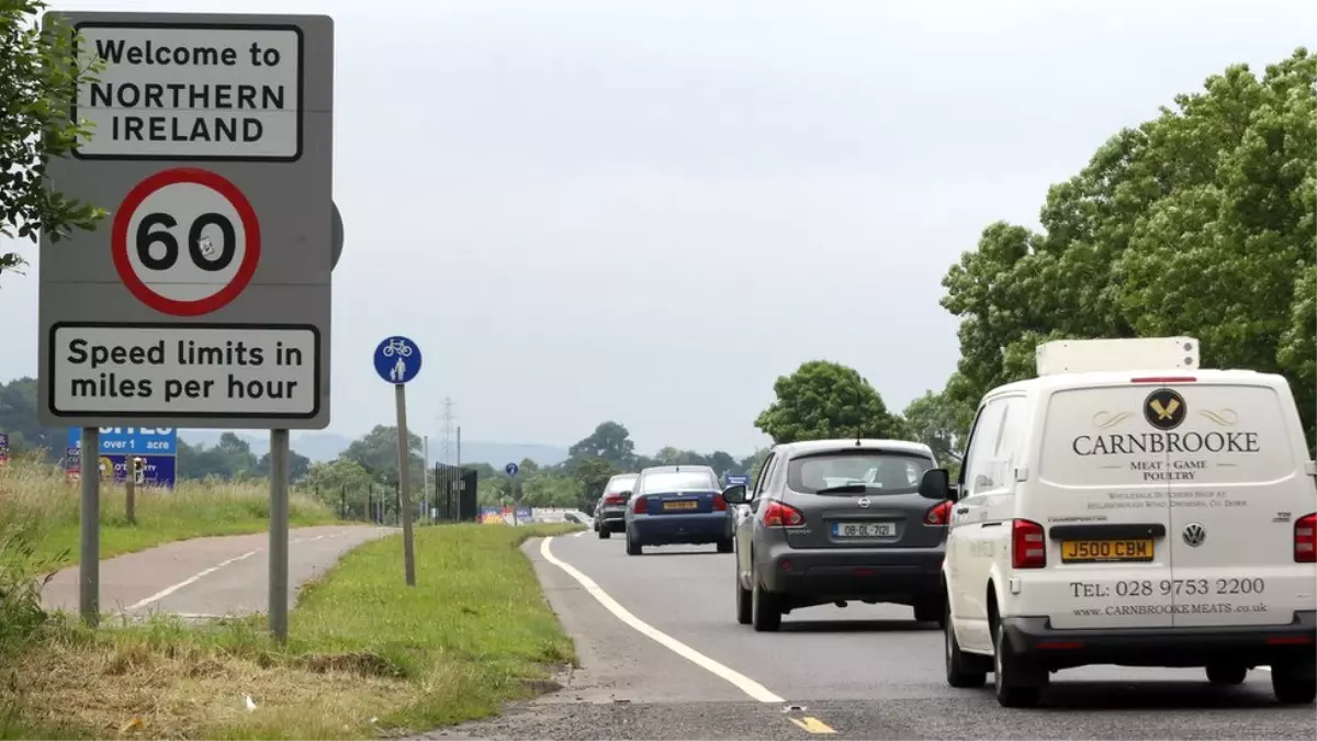 Brexit: İngiltere Hükümeti, İrlanda ile Sınır Kapısına Karşı Olduğunu Açıkladı