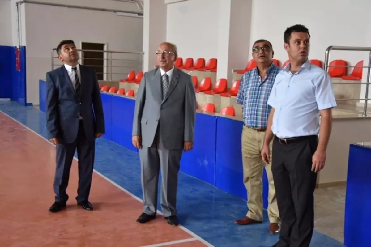 Çorlu Spor Lisesi ve Kapalı Spor Salonu\'nda İnceleme