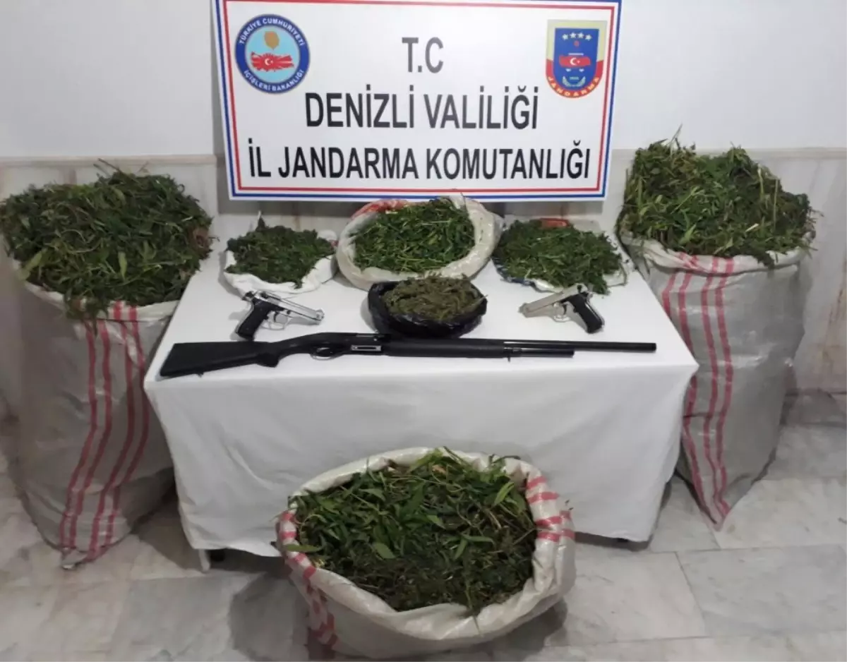 Denizli\'de 25 Kilo Uyuşturucu Yakalandı