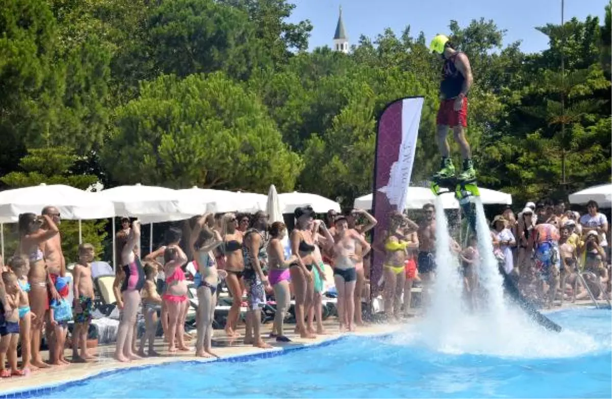 Dünya Starlarına Flyboard Öğretiyor