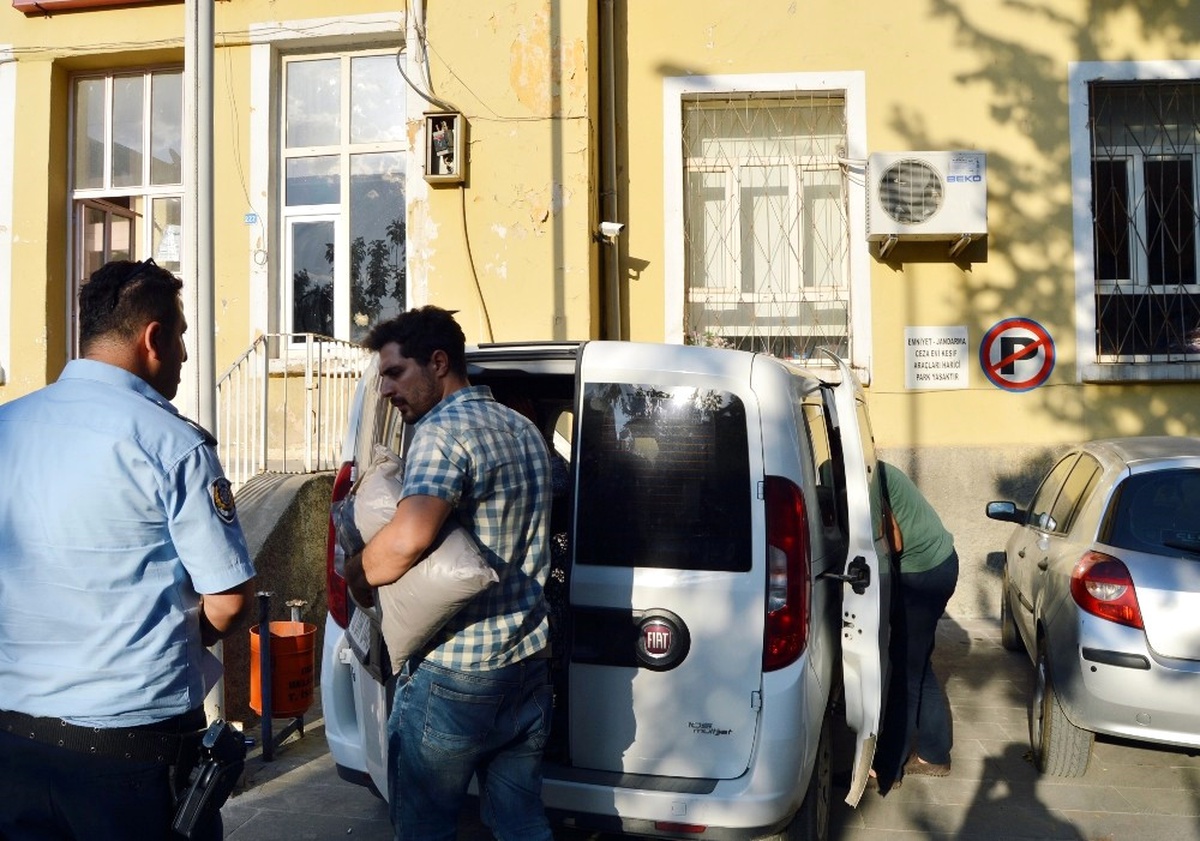 Hırsızlıktan Yakalanan 76 Yaşındaki Kadın 7 Yıl Hapis Cezası Aldı