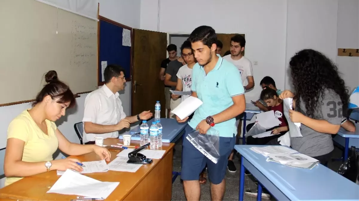 Mersin\'in İlk ve Tek Diş Hekimliği Fakültesi İlk Öğrencilerini Aldı